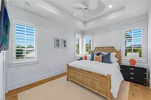 844 8th St S, Naples, FL 34102 - Photo 17