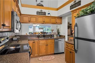 5854 Westbourgh Ct, Naples, FL 34112 - Photo 7