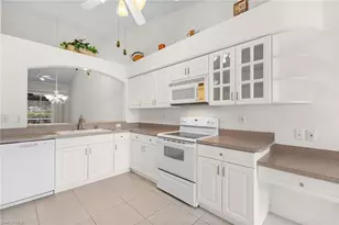 8251 Ibis Cove Cir, Naples, FL 34119 - Photo 7