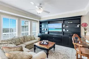 295 Grande Way, Naples, FL 34110 - Photo 3