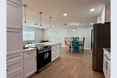 6090 Island Park Ct SW, Fort Myers, FL 33908 - Photo 5
