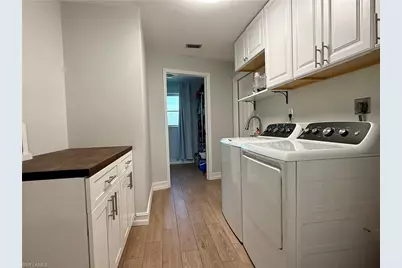 6090 Island Park Ct SW, Fort Myers, FL 33908 - Photo 17