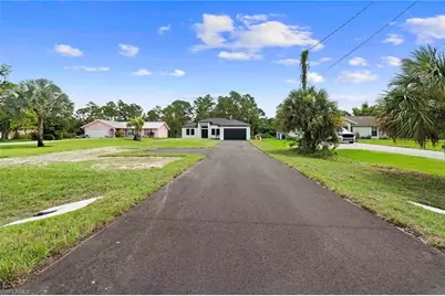 2610 4th St NW, Naples, FL 34120 - Photo 9