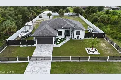 611 Lake Ave, Lehigh Acres, FL 33972 - Photo 33