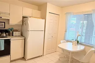 6945 Dennis Cir, Naples, FL 34104 - Photo 21