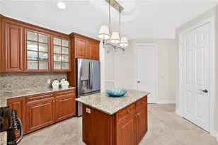 2805 Tiburon Blvd E, Naples, FL 34109 - Photo 11
