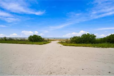 7148 Estero Blvd #823, Fort Myers Beach, FL 33931 - Photo 9