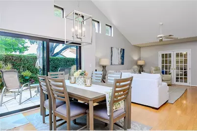 524 Beachwalk Cir, Naples, FL 34108 - Photo 5