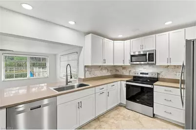 27268 Jolly Roger Ln, Bonita Springs, FL 34135 - Photo 5