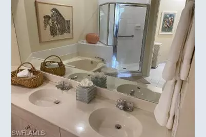 100 L Ambiance Cir E #201, Naples, FL 34108 - Photo 17