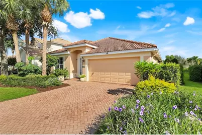 2095 Sagebrush Cir, Naples, FL 34120 - Photo 1