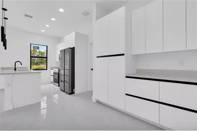 2610 Carol Pl, Lehigh Acres, FL 33971 - Photo 9