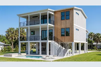 140 Jefferson St, Fort Myers Beach, FL 33931 - Photo 3