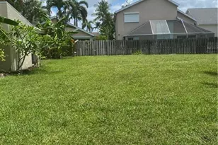 3710 Weymouth Cir, Naples, FL 34112 - Photo 1