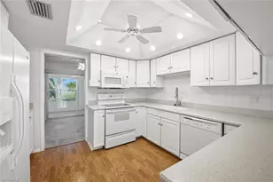 522 Bristle Cone Ln, Naples, FL 34113 - Photo 5