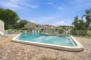 522 Bristle Cone Ln, Naples, FL 34113 - Photo 23