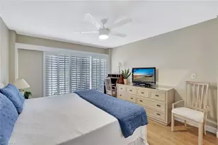 1300 Gulf Shore Blvd N, Naples, FL 34102 - Photo 11