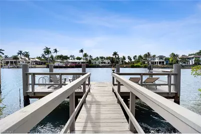 1060 Galleon Dr, Naples, FL 34102 - Photo 33