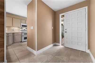 1439 Larkspur Dr, Fort Myers, FL 33901 - Photo 9