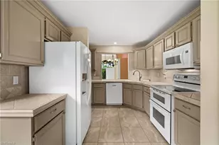 1439 Larkspur Dr, Fort Myers, FL 33901 - Photo 17