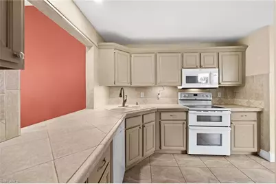 1439 Larkspur Dr, Fort Myers, FL 33901 - Photo 15