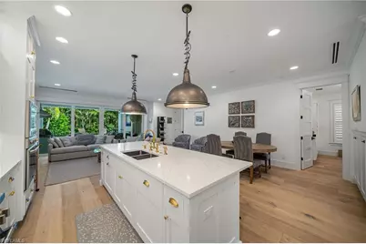 723 Myrtle Ter, Naples, FL 34103 - Photo 9