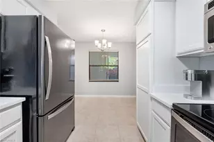 7220 Coventry Ct, Naples, FL 34104 - Photo 11