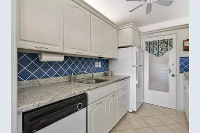 2150 Gulf Shore Blvd N #407, Naples, FL 34102 - Photo 13