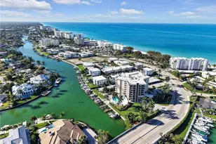 2150 Gulf Shore Blvd N, Naples, FL 34102 - Photo 39