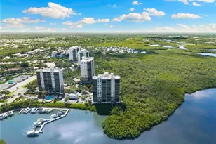 420 Cove Tower Dr, Naples, FL 34110 - Photo 29