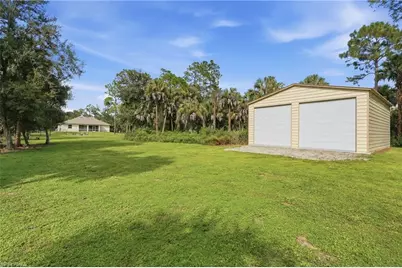 1264 14th Ave NE, Naples, FL 34120 - Photo 3