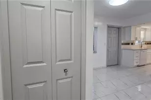 1251 7th Ave N, Naples, FL 34102 - Photo 3