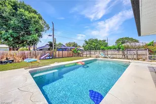 736 96th Ave N, Naples, FL 34108 - Photo 5
