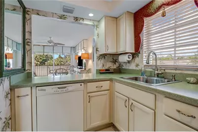5 High Point Cir W #211, Naples, FL 34103 - Photo 17