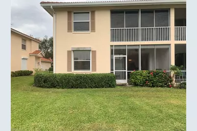 230 Robin Hood Cir #102, Naples, FL 34104 - Photo 3