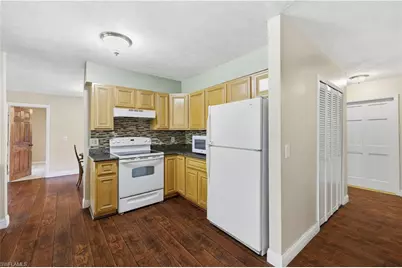 5681 Bur Oaks Ln, Naples, FL 34119 - Photo 17