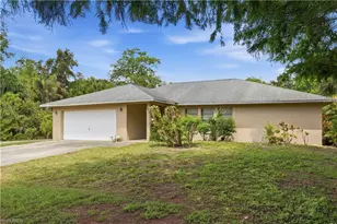 5681 Bur Oaks Ln, Naples, FL 34119 - Photo 9
