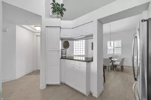 765 Bentwater Cir, Naples, FL 34108 - Photo 13