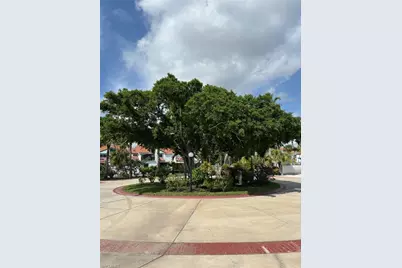 2182 Anchorage Ln #A, Naples, FL 34104 - Photo 23