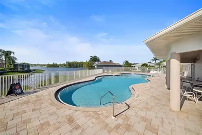 10720 San Tropez Cir, Estero, FL 33928 - Photo 39