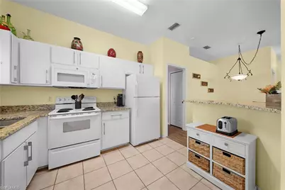 10720 San Tropez Cir, Estero, FL 33928 - Photo 19