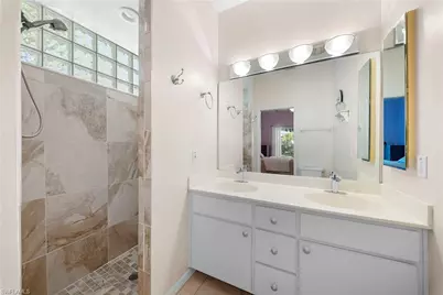 10720 San Tropez Cir, Estero, FL 33928 - Photo 25