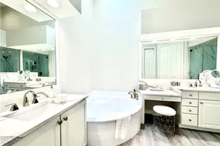 6438 Legacy Cir, Naples, FL 34113 - Photo 21