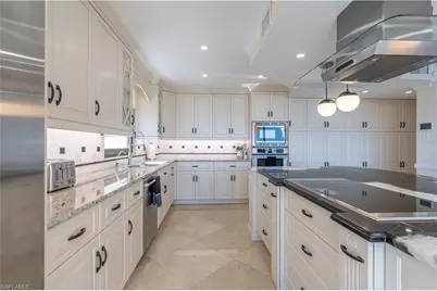 4031 Gulf Shore Blvd N #PHIE, Naples, FL 34103 - Photo 7