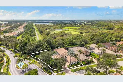 8886 Shenendoah Cir, Naples, FL 34113 - Photo 27