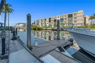 1500 5th Ave S, Naples, FL 34102 - Photo 5