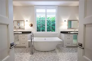 241 7th Ave N, Naples, FL 34102 - Photo 21