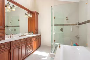 1620 3rd St S, Naples, FL 34102 - Photo 9
