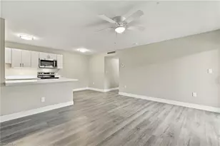 17422 Birchwood Ln, Fort Myers, FL 33908 - Photo 5