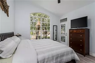 56 Silver Oaks Cir, Naples, FL 34119 - Photo 19